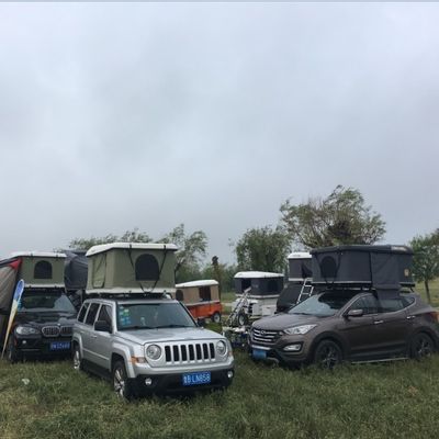 Tienda de techo gris para vehículos Diy 4 personas área de acampada 2,4 metros cuadrados