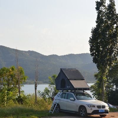 Descubre la carpa perfecta de cuatro temporadas de un dormitorio con techo de aluminio con plataforma de techo